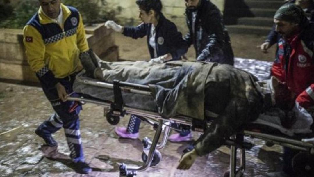 Ter&ouml;ristlerden Kilis'e roketli saldırı! İşte ilk fotoğraflar