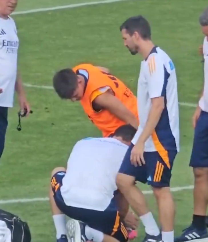 Eyvah, Arda Güler! Antrenmanda acı içinde yer kaldı, herkesi çok korkuttu! Ancelotti koşarak oraya geldi... G4