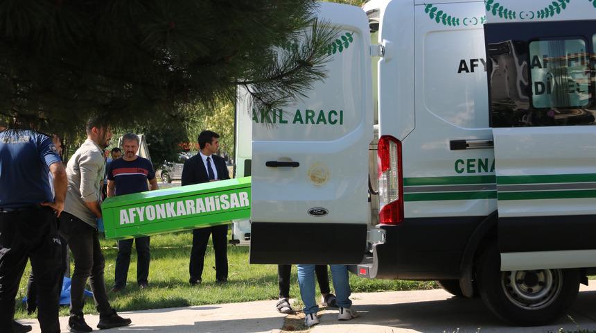 19 yaşındaki Sultan boğazından bıçaklanarak öldürüldü! Cansız bedeni kanalda bulundu