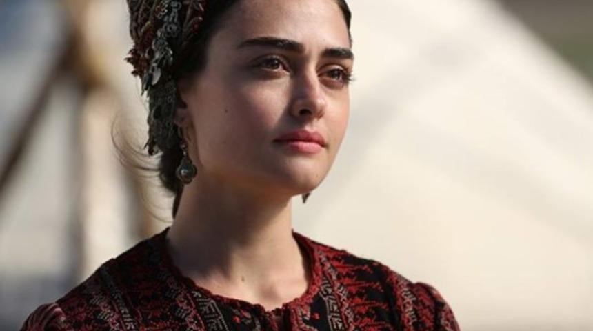 Mardin dizisi için Esra Bilgiç'e teklif gitti! Projeyi çok beğendi ama... 