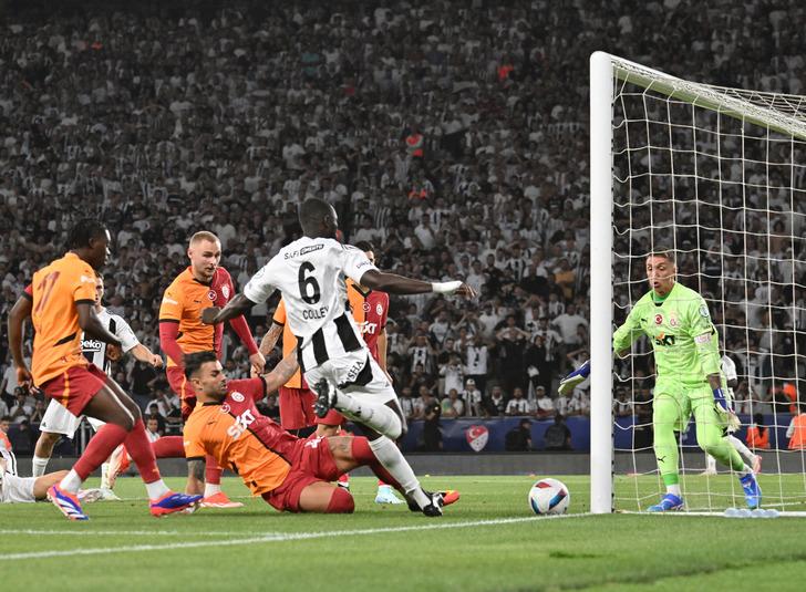 Dursun Özbek, Okan Buruk, Icardi... Beşiktaş mağlubiyeti sonrası canlı yayında esti gürledi: Senin tribin kime? G3