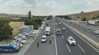 Çakarlı araç kullananlara da cezaları kesildi! Yüz binlerce sürücüye işlem yapıldı