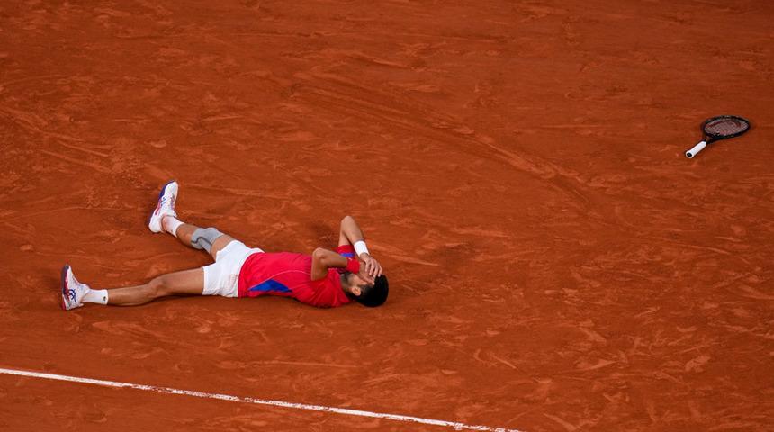 Paris'te altın madalya Novak Djokovic'in!