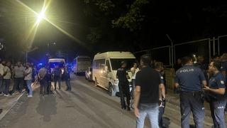 Dünürler birbirine girdi! Bıçak ve sopalarla saldırdılar: Çok sayıda yaralı var