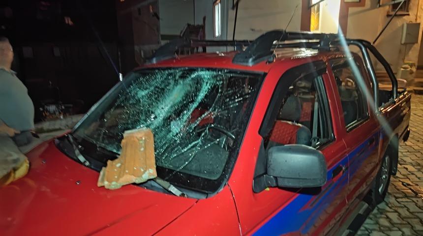 Çorum'un Oğuzlar ilçesinde şiddetli yağışın ardından temizlik çalışması başladı