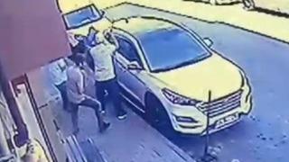 İstanbul Bayrampaşa'da park kavgası kanlı bitti! Baba ile oğlu vurularak öldürüldü