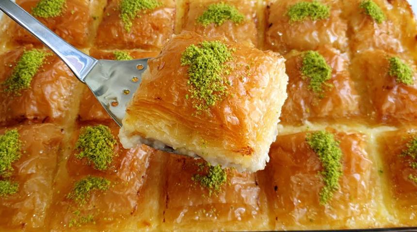 Adı börek ama kendisi tatlı: Laz böreği tarifi! MasterChef Laz böreği nasıl yapılır? İşte malzemeleri