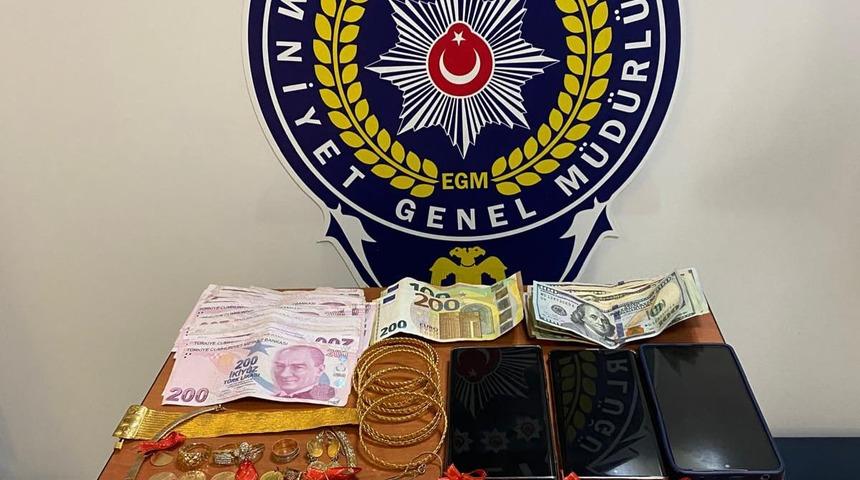 Eskişehir'de telefonla dolandırıcılık yapan 2 zanlı tutuklandı