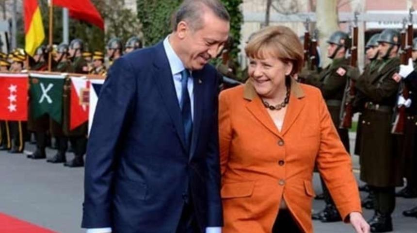 Merkel talimat verdi! Erdoğan'dan 'Adil &Ouml;ks&uuml;z' teşekk&uuml;r&uuml;