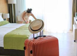 Türkiye pahalı tatili konuşurken arka planda bunu da yapmışlar! Oteller seçenekleri elinin tersiyle itti: Rekabet Kurumu devreye giriyor