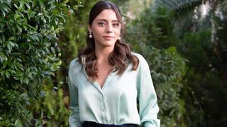 'Kızılcık Şerbeti'nin 'Doğa'sı Sıla Türkoğlu da akıma uydu! Buz gibi suya girdi