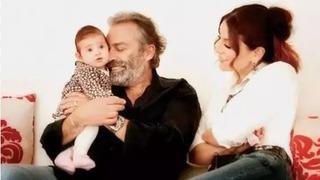 Haluk Bilginer ve Aşkın Nur Yengi'nin kızı Nazlı konserde ortaya çıktı! 'Annesinin kopyası' 