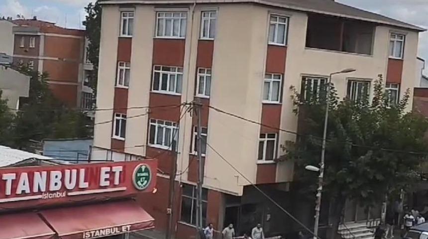 SON DAKİKA | Yer: Esenyurt! İki grup arasında silahlı çatışma... Ekipler sevk edildi