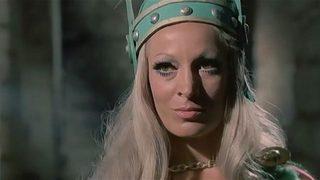 Sinemanın kötü kadını şimdilerde...