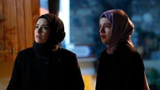 Kızıl Goncalar'ın yeni oyuncusu merak edildi! Cüneyd, Meryem ve Sadi'den sonra bomba bir karakter daha... 