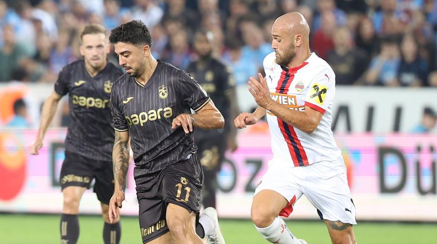 Trabzonspor'a UEFA Avrupa Ligi Eleme Turu ilk maçında şok skor! Rapid Wien'e 1-0 mağlup oldular...