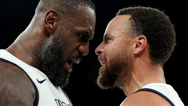 ABD'den yarı finalde tarihi geri dönüş! Sırbistan' karşı son çeyrekte 13 sayı geriden gelip kazandılar