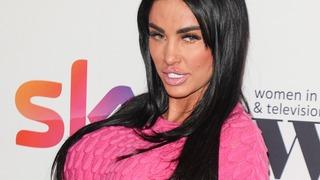 Yüz gerdirme ameliyatı için Türkiye'ye gelmişti! Katie Price havalimanında gözaltına alındı 