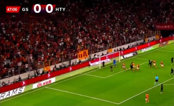 Galatasaray-Hatayspor maçında inanması güç pozisyon! Kaleci Erce Kardeşler kalesinde devleşti, Galatasaray direkleri geçemedi... G5