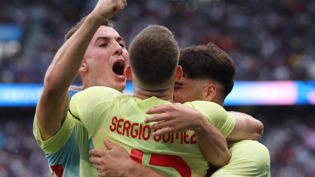 Olimpiyat futbol finalinde kupayı kazandılar! İspanya, altın madalyanın sahibi oldu