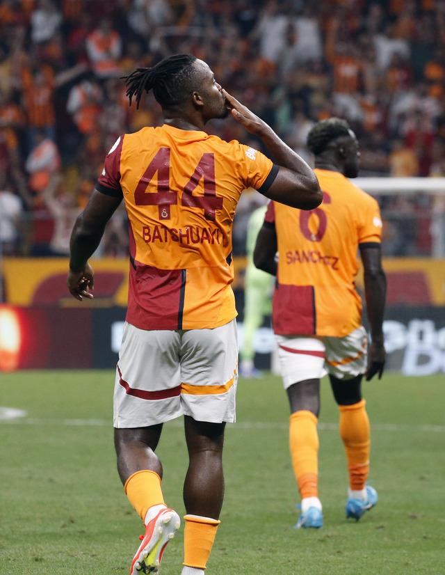 333906_SUPER-LIGIN-ILK-HAFTASINDA-GALATASARAY-