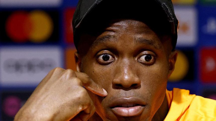 Zaha, Galatasaray'dan ayrılmadan hemen önce taraftarla kavga etti!