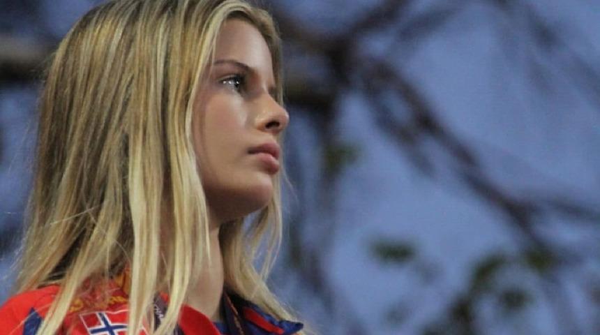 Embla Matilde Njerve güzelliğiyle dikkat çekmişti! Mert Yazıcıoğlu'ndan beğeni geldi