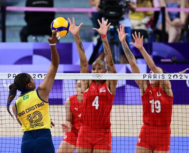 Teşekkürler Filenin Sultanları! A Milli Kadın Voleybol Takımı, Brezilya'ya mağlup oldu, Paris 2024 Olimpiyat Oyunları'nı 4. tamamladı 640xauto