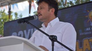 AK Parti Genel Başkan Yardımcısı Hamza Dağ: Bazıları gibi ortalık yangın yeriyken tatil yapmıyoruz