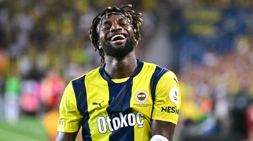 Fenerbahçe'nin yeni transferi Allan Saint-Maximin yapacağını yaptı! Galatasaraylı taraftara verdiği yanıt olay oldu