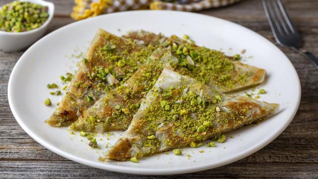 Çıtır çıtır Antep katmer tarifi: Masterchef Antep katmeri tatlısı nasıl yapılır?