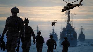 Akdeniz'de askeri hareketlilik! Güney Kıbrıs açıklarına kadar geldi, 1000'den fazla komando hazır bekliyor