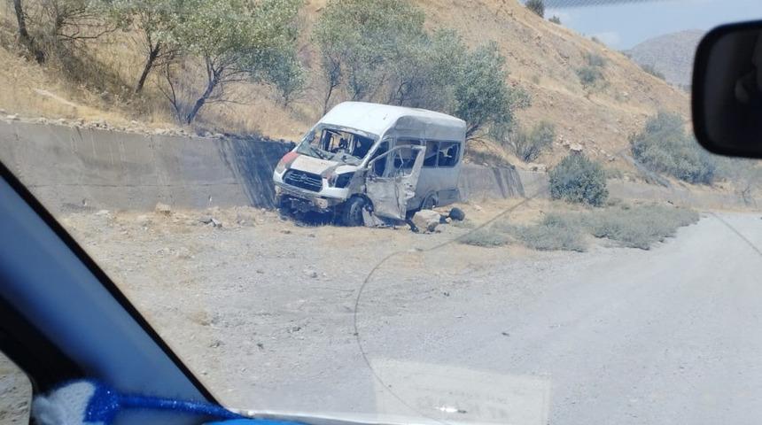 Silopi'de kömür madeninin servis aracına saldırı! Ölü ve yaralılar var! Bakan Yerlikaya "Husumetten kaynaklı"