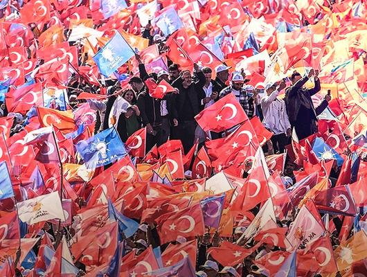 15 belediye başkanı ve 2 milletvekili AK Parti'ye katılıyor