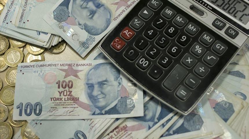 Ocak ayına az bir zaman kala masada konuşulan zam oranları merak ediliyor... Memur ve memur emeklisinin zamlı maaşı için hesaplamalar başladı 
