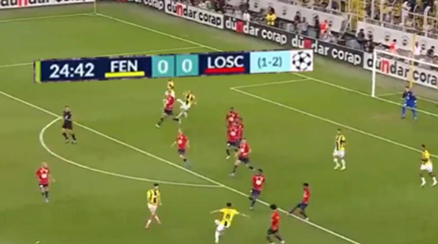 Fenerbahçe-Lille maçında her şey bir dakika içinde gerçekleşti! Lille kalecisi etten duvar ördü...