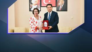 Belediye başkanından tepki çeken paylaşım! Makamındaki o fotoğraf dikkat çekti