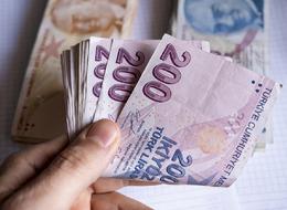 Emeklilere promosyonun yanı sıra yeni avantajlar geliyor! Ücretsiz HGS, para transferi... Banka kampanyayı duyurdu