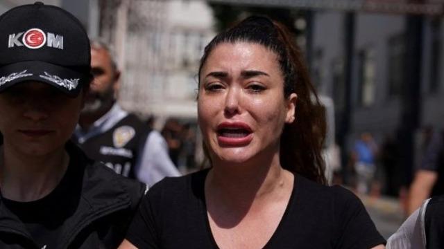 Cezaevine ağlayarak gitmişti! Neslim Güngen 'koğuşta hanımağa' oldu! Telefondan talimat vermeye çalıştı ama... Gizli görüşme hemen ortaya çıktı