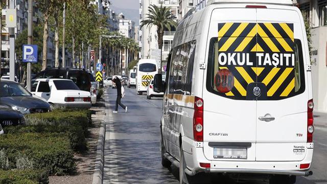 Okul zili çalmadan Antalya'da servis ücretlerine zam yapıldı