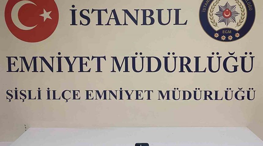 Antalya’dan İstanbul’a tatile gelen aileye hırsızlık şoku: Araçtan telefonu çalıp kayıplara karıştı