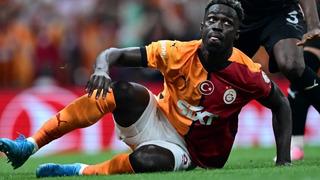 Galatasaray'dan keyifleri kaçıran sakatlık açıklaması! Davinson Sanchez en az 20 gün sahalardan uzak kalacak...
