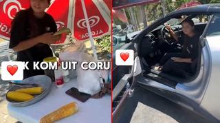 Yol kenarında mısır satan 14 yaşındaki kıza 25 TL yerine  1.850 TL ödedi! O anlar sosyal medyada gündem oldu... Bir fotoğraf çekebilir miyim?