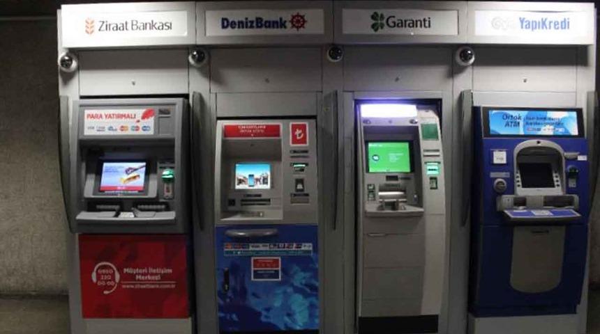 Bankaları deprem korkusu sardı! Tek tek göç ediyorlar! 