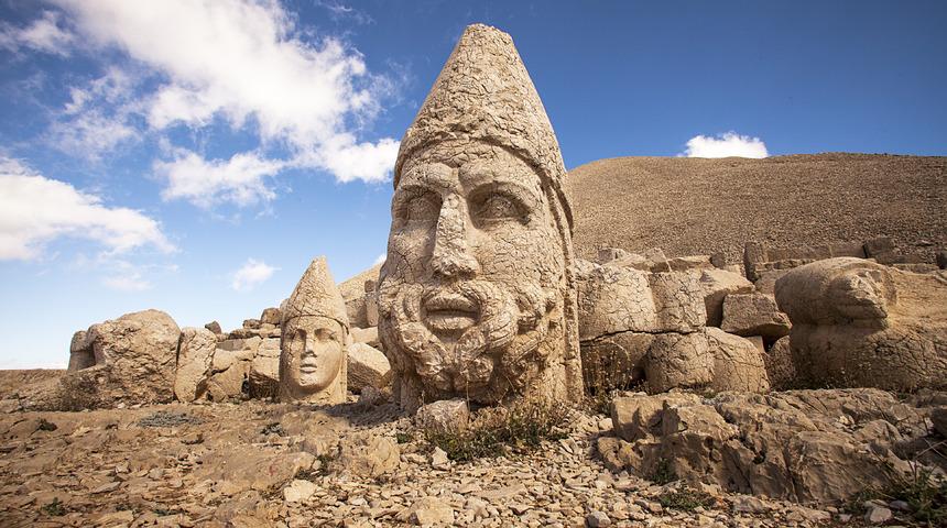 Nemrut Dağı nerede? Nemrut Dağı'na nasıl gidilir?