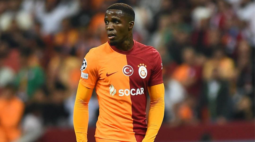 Galatasaray ın eski yıldızı Zaha tepkilere dayanamadı! "Galatasaray hakkında konuşacağım..." 1