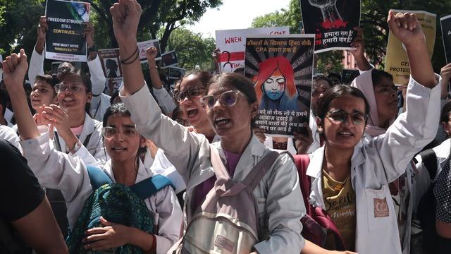 Hindistan'ı karıştıran olay! Doktor cinsel saldırının ardından öldürüldü! 1 milyondan fazla doktor iş bırakıyor