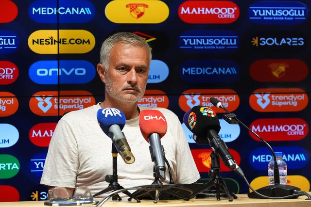 AA-20240817-35428478-35428473-FENERBAHCE_TEKNIK_DIREKTORU_JOSE_MOURINHO