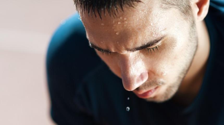 Karda kışta bile terliyorsanız dikkat! 1 saatte kurtulabilirsiniz!