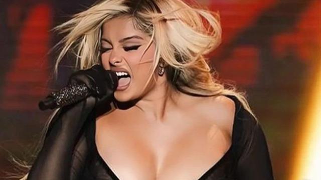 Arnavut asıllı şarkıcıdan şok iddia: ''Anadilimde konuştuğum için tehdit edildim''